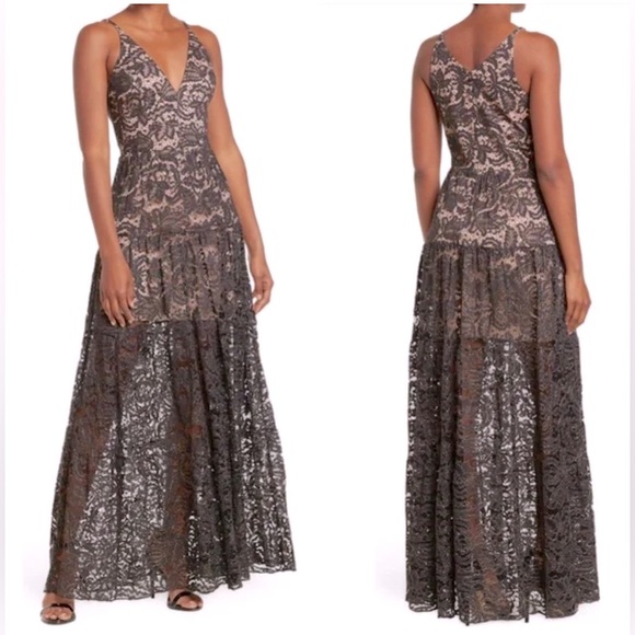 Dress the Population Olinda Crochet Navy Lace Gold Detailing Dress Medium NWT - Picture 1 of 14